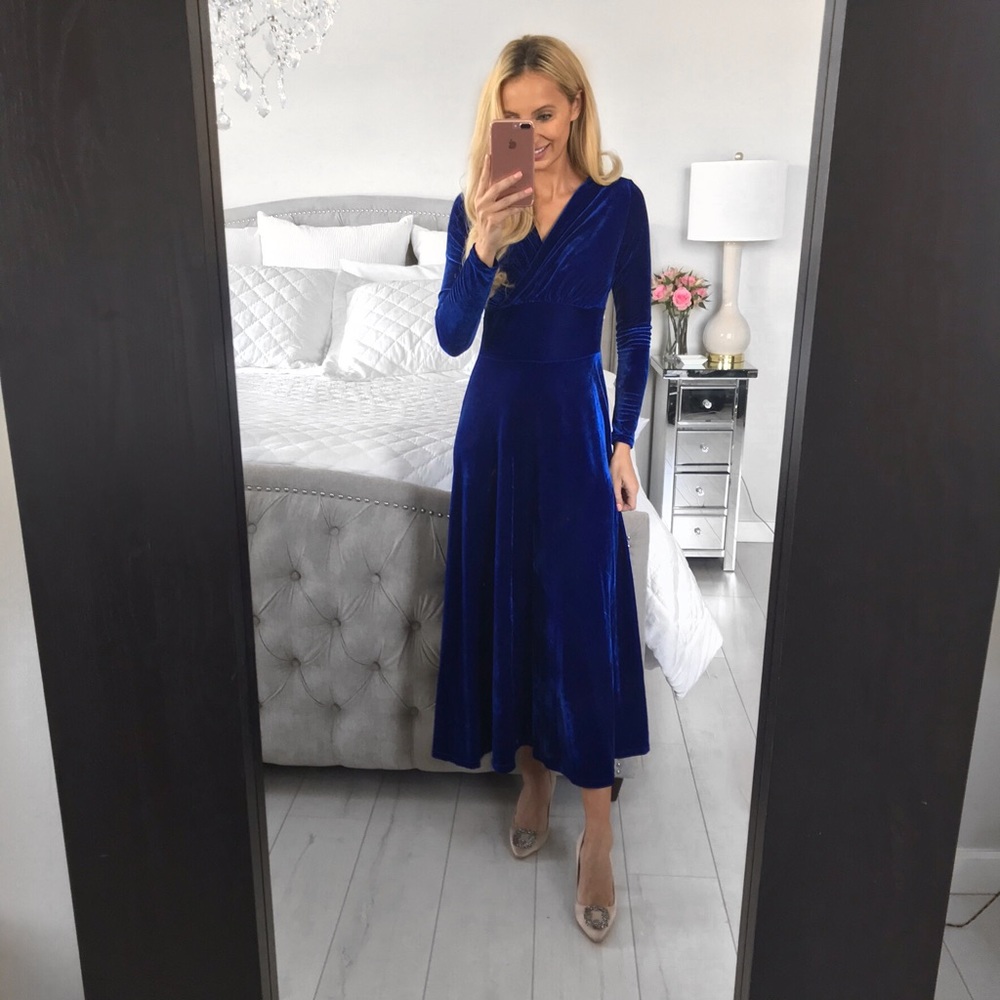 Winter Velvet Long Sleeve Maxi Vintage Dress - Picture 3 of 8